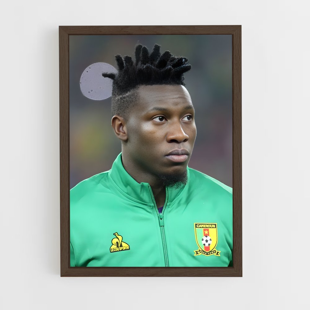 ap-andre onana-5 cadre Bois foncé