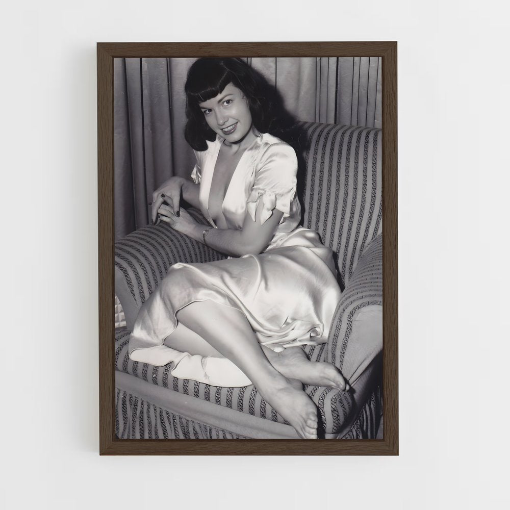 ap-bettie page-5 cadre Bois foncé