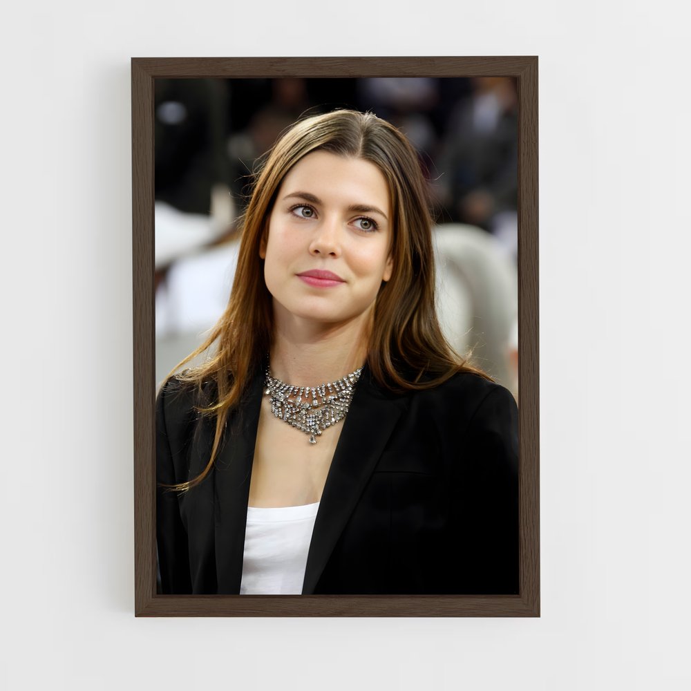 ap-charlotte casiraghi-5 cadre Bois foncé
