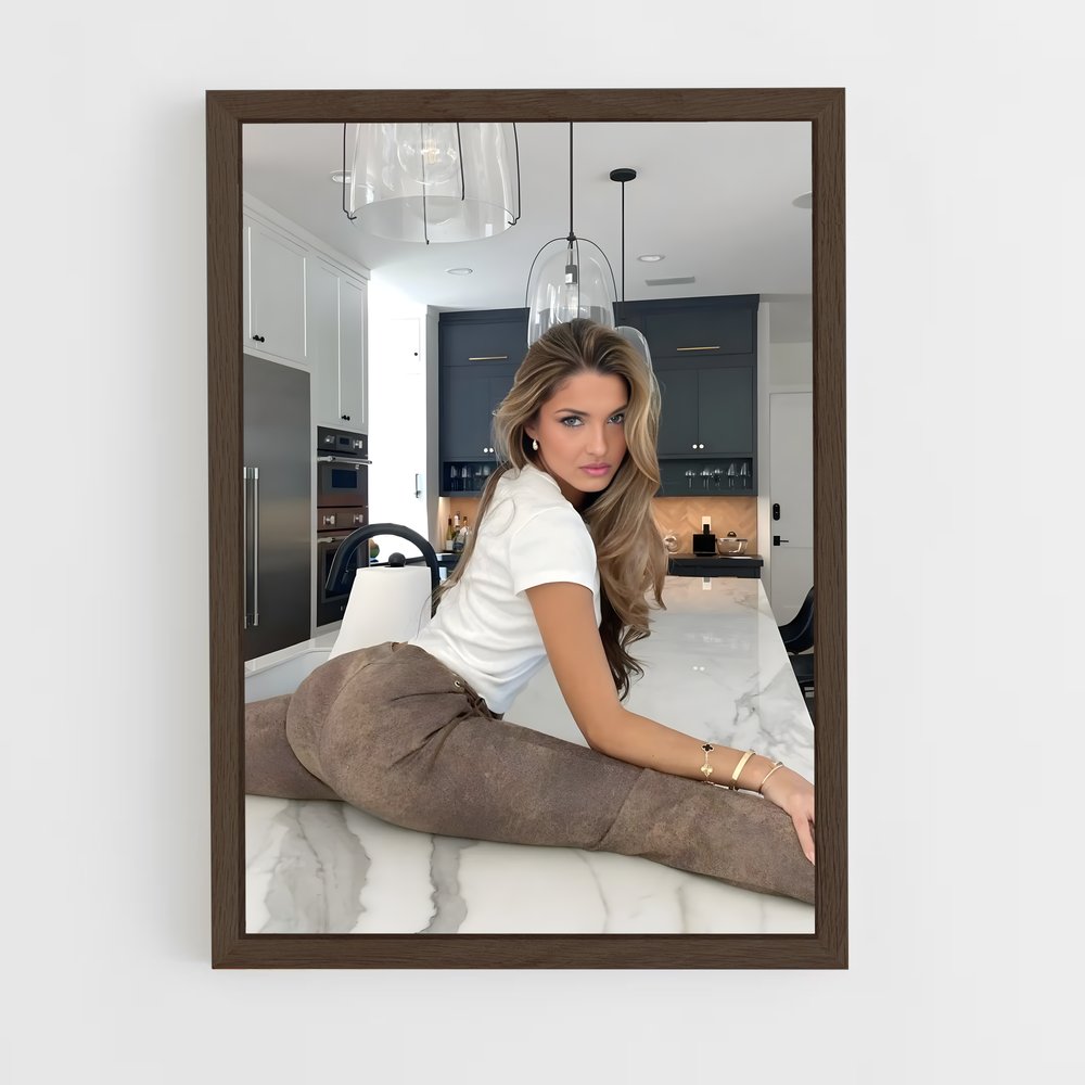 ap-lexi rivera-9 cadre Bois foncé