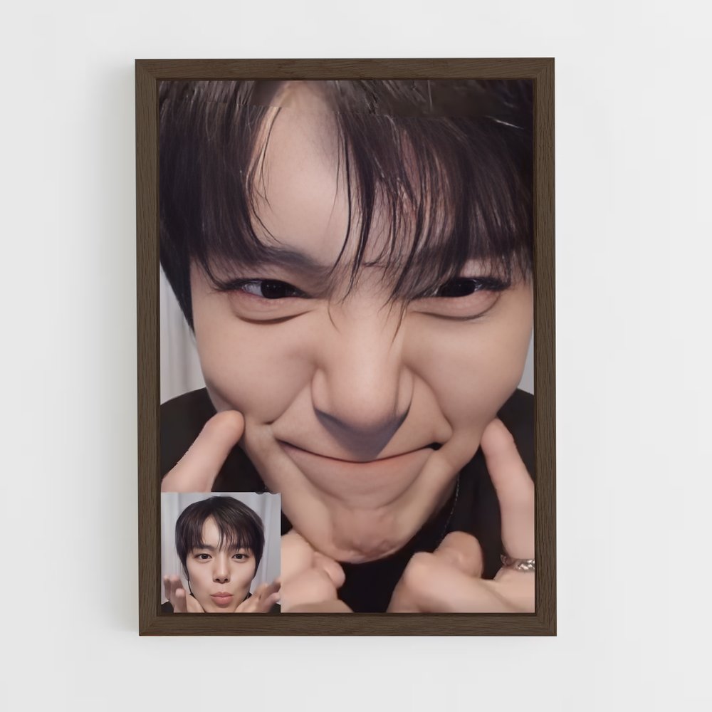 ap-minhyuk-7 cadre Bois foncé