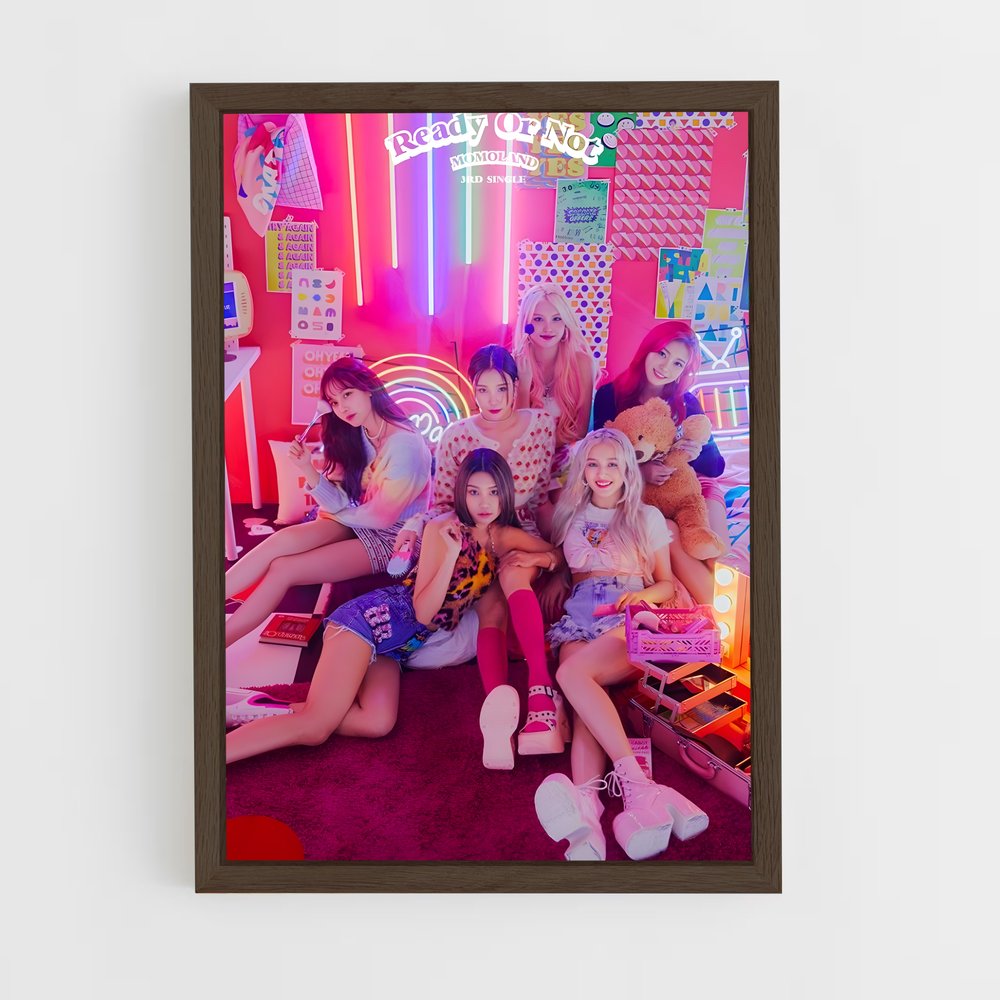 ap-momoland-5 cadre Bois foncé