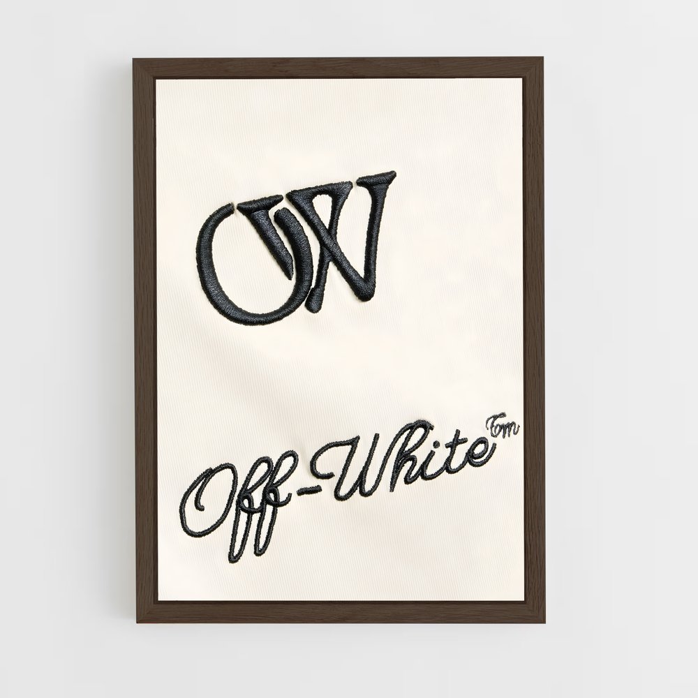 ap-off-white-6 cadre Bois foncé