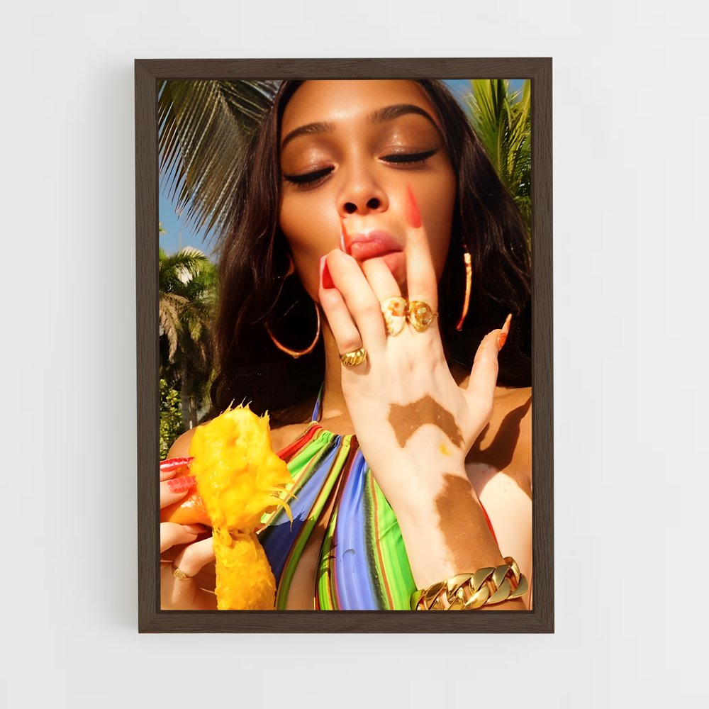 ap-winnie harlow-8 cadre Bois foncé