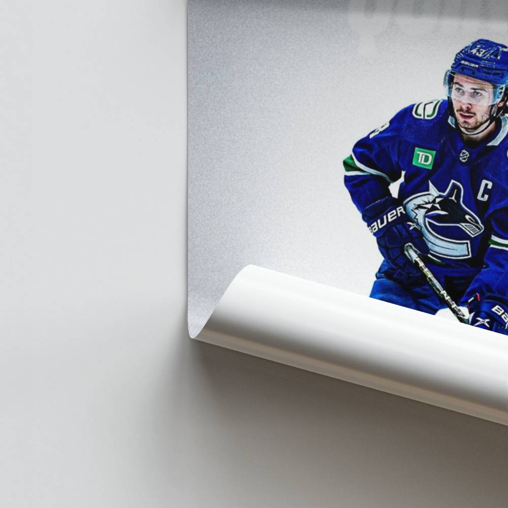 Poster Captain Quinn