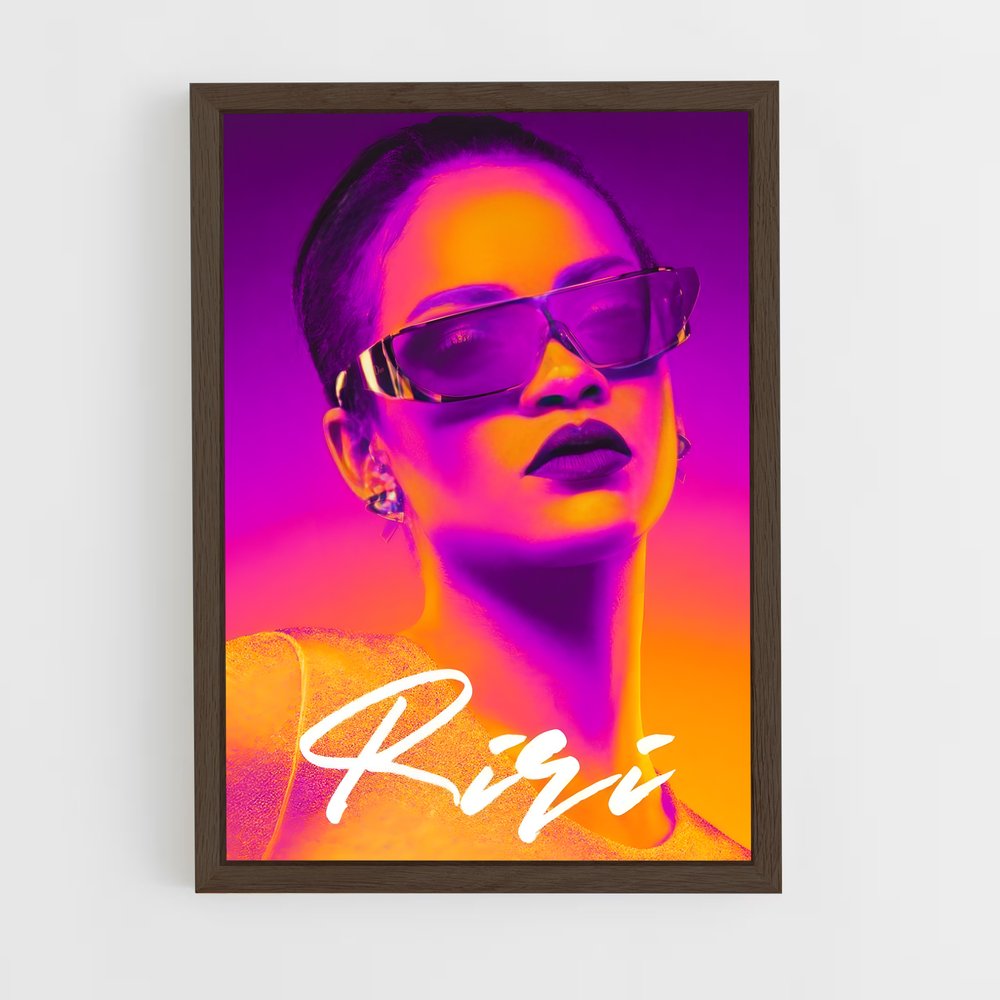 rihanna-1 cadre Bois foncé