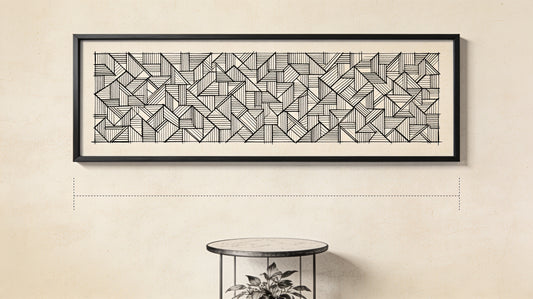 Croquis d'architecte à l'encre montrant une affiche encadrée accrochée au mur à hauteur des yeux, avec une ligne pointillée marquant le repère de hauteur