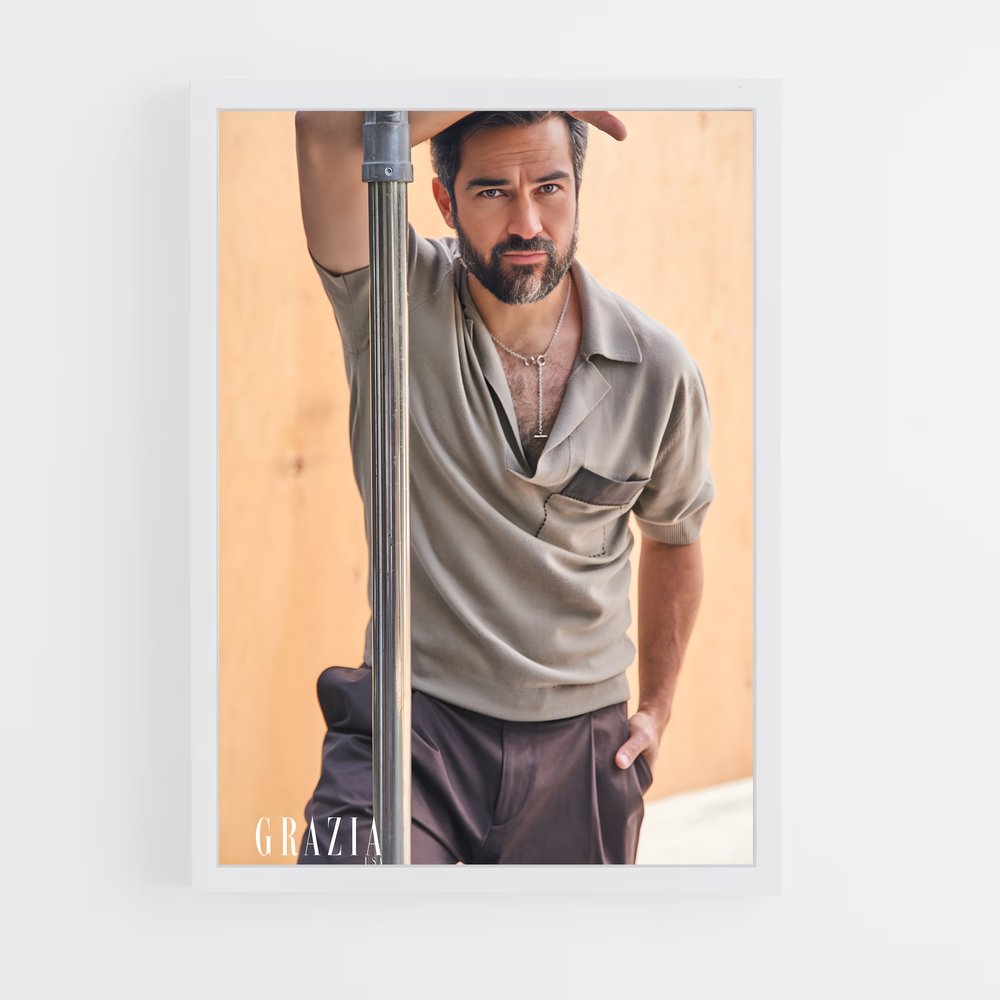 ap-alfonso herrera-5 cadre Blanc