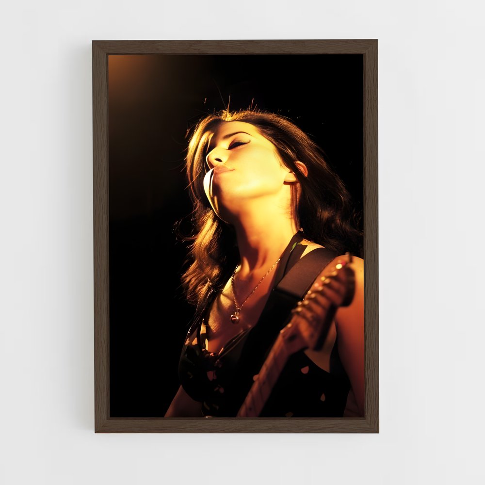 ap-amy winehouse-7 cadre Bois foncé