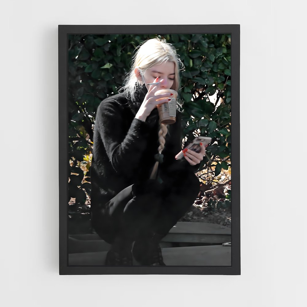 ap-anya taylor-joy-7 cadre Noir