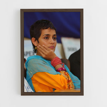ap-arundhati roy-5 cadre Bois foncé