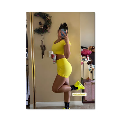 Poster Yellow Chic