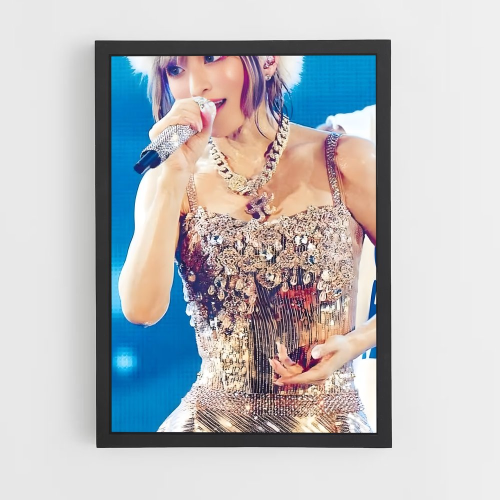ap-ayumi hamasaki-3 cadre Noir