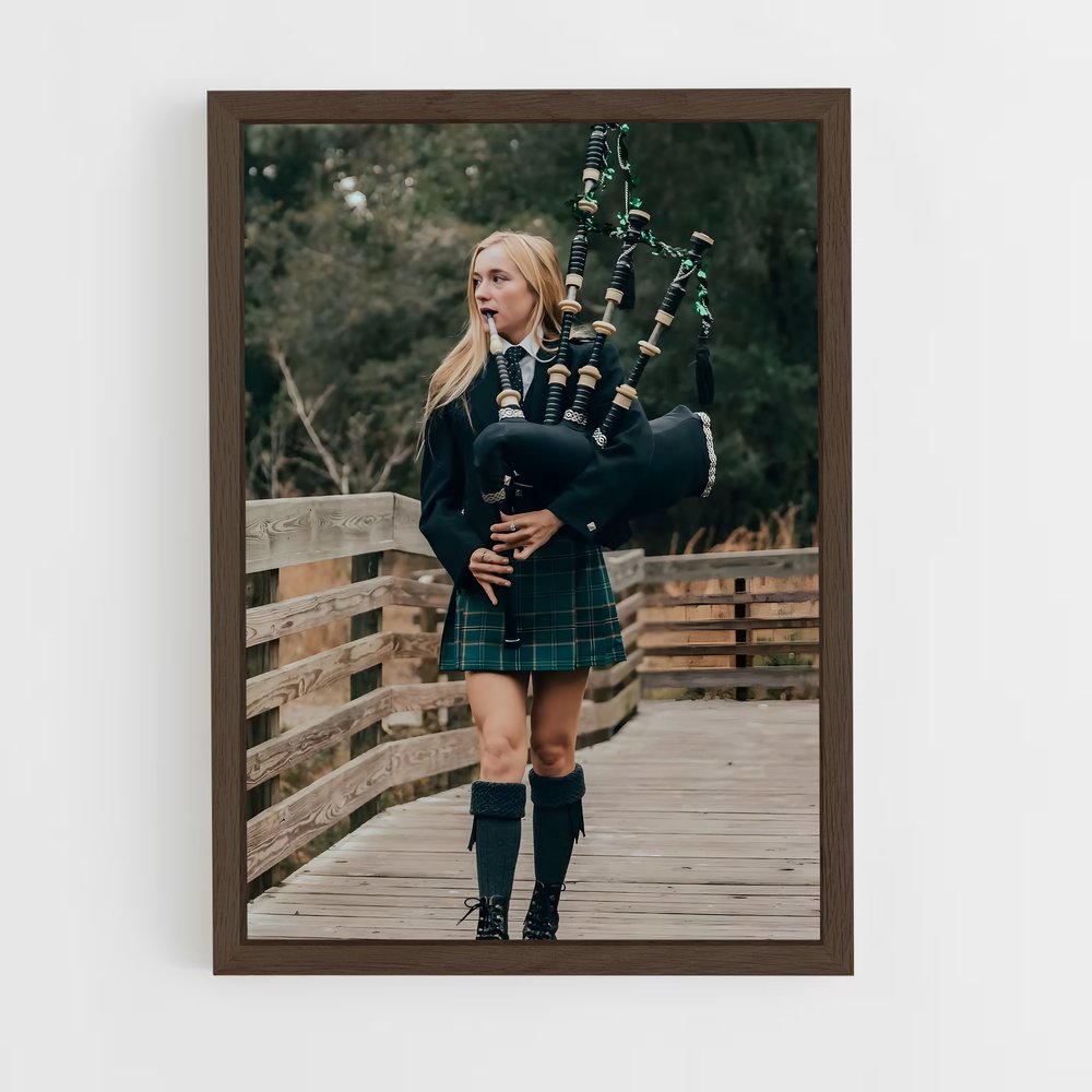 ap-bagpipes-1 cadre Bois foncé