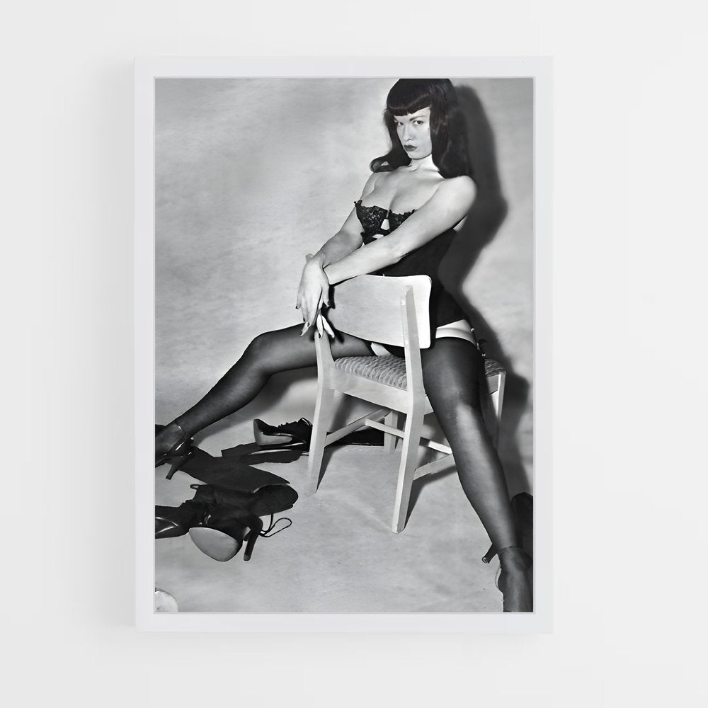 ap-bettie page-4 cadre Blanc