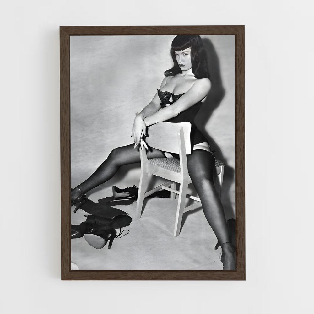 ap-bettie page-4 cadre Bois foncé