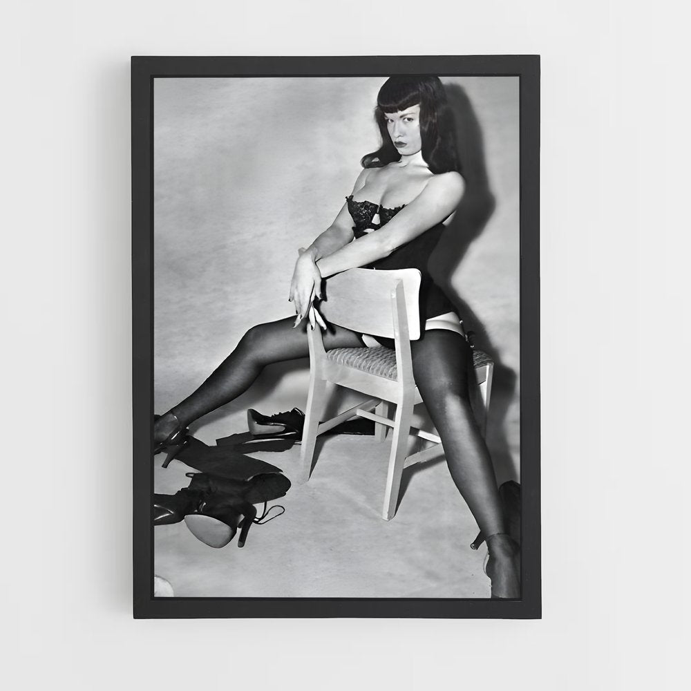 ap-bettie page-4 cadre Noir