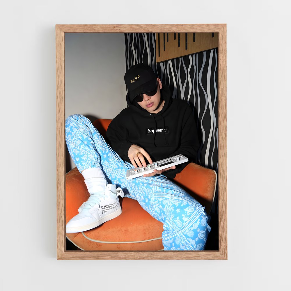 ap-bizarrap-9 cadre Bois clair