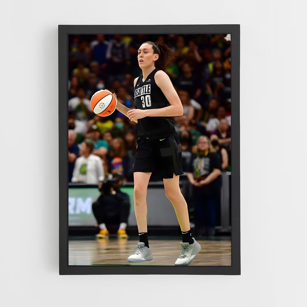 ap-breanna stewart-1 cadre Noir