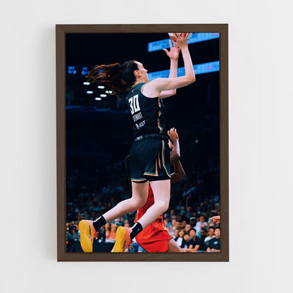 ap-breanna stewart-2 cadre Bois foncé