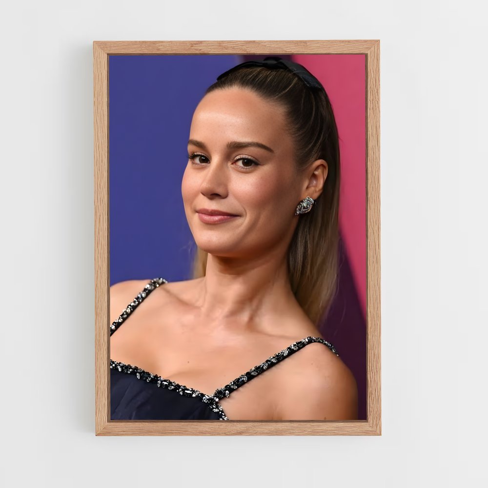 ap-brie larson-4 cadre Bois clair