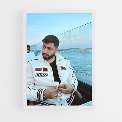 ap-burak oyunda-2 cadre Blanc