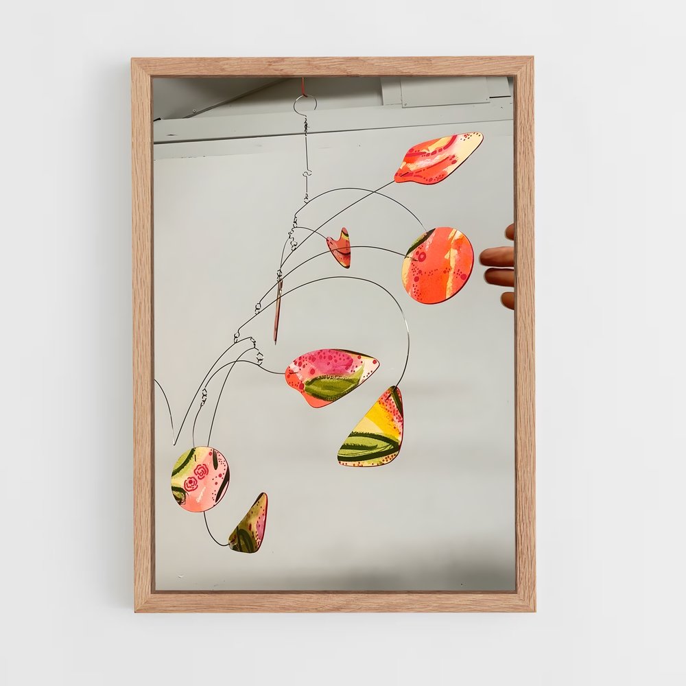 ap-calder mobiles-6 cadre Bois clair