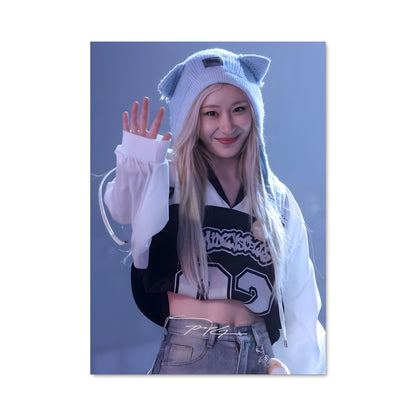 Poster Chaeryeong 48578