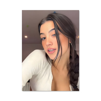 Poster Charli Chic