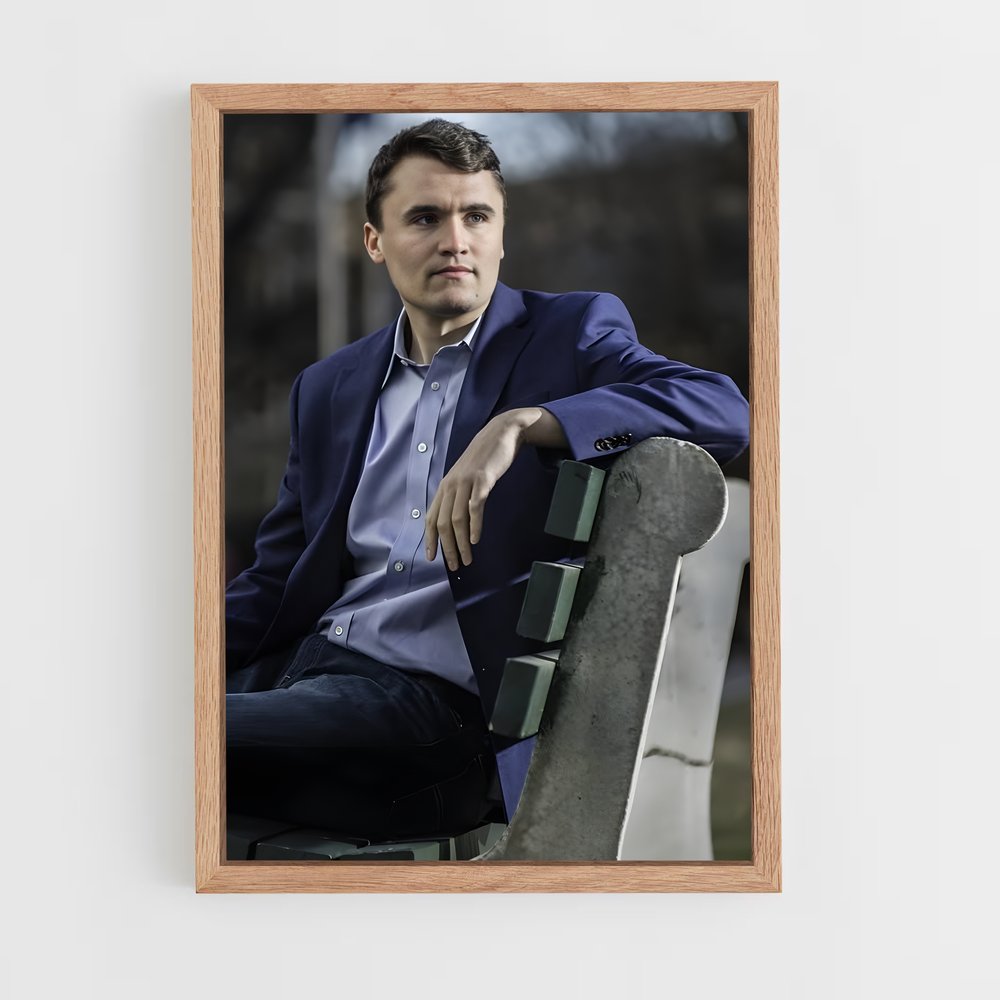 ap-charlie kirk-1 cadre Bois clair