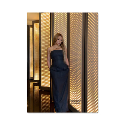 Poster Femme en Miroir
