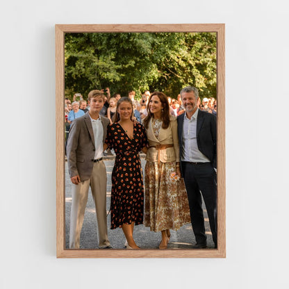 ap-danish royal family-6 cadre Bois clair