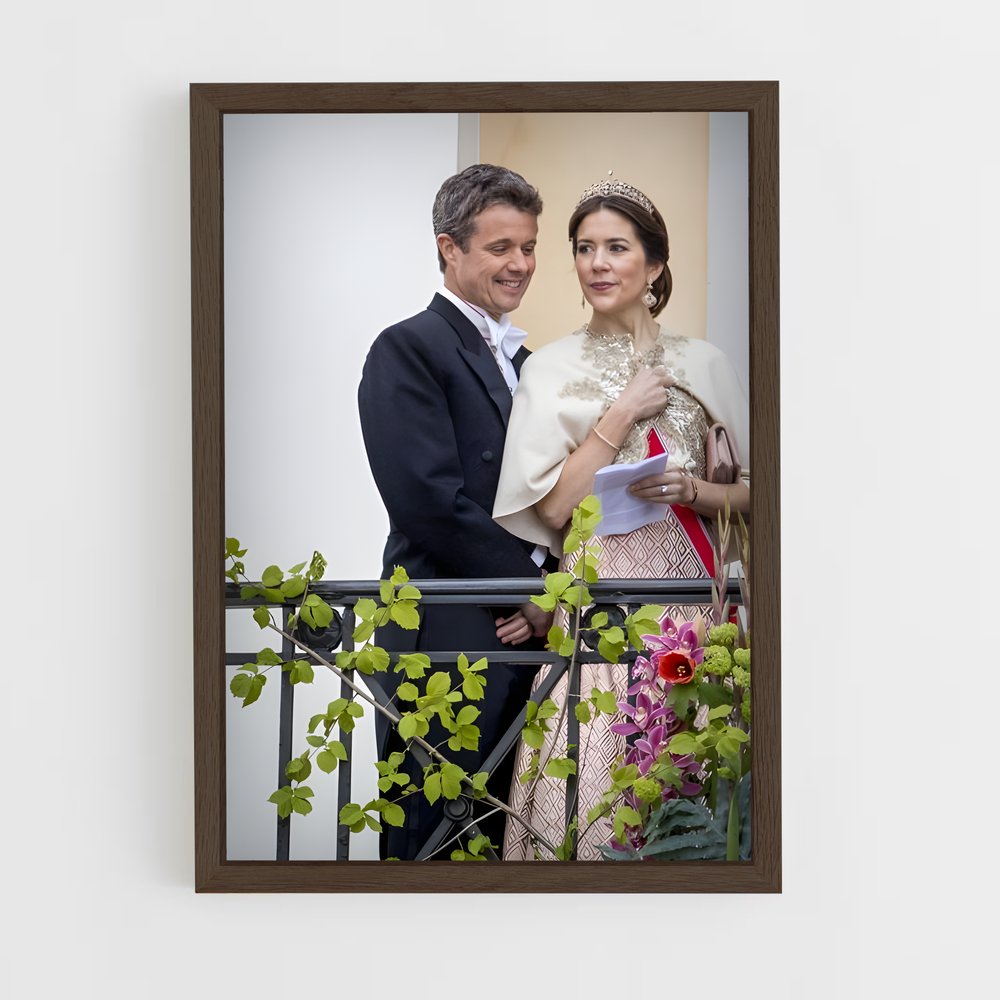 ap-danish royal family-7 cadre Bois foncé