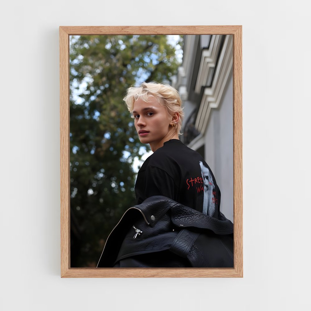 ap-danya milokhin-2 cadre Bois clair