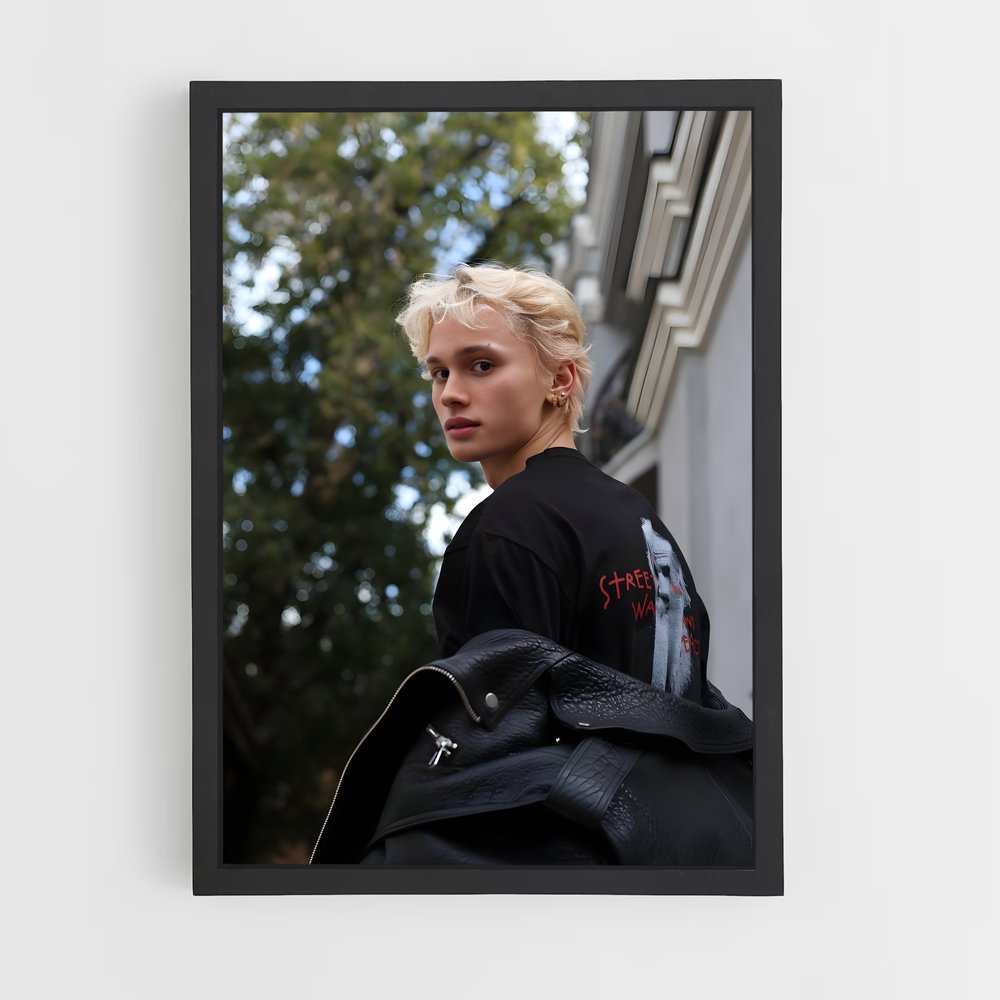 ap-danya milokhin-2 cadre Noir