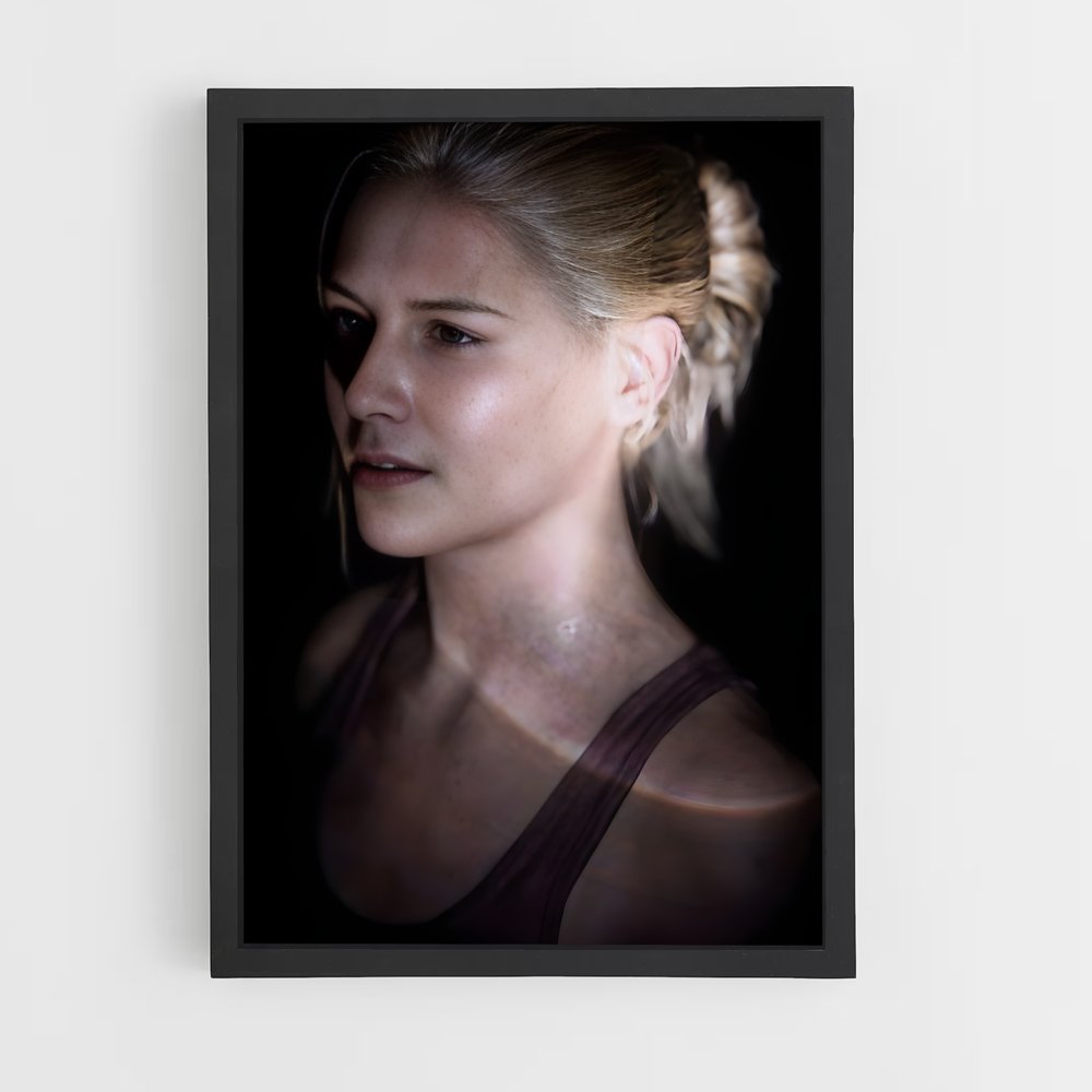 ap-elena fisher-4 cadre Noir