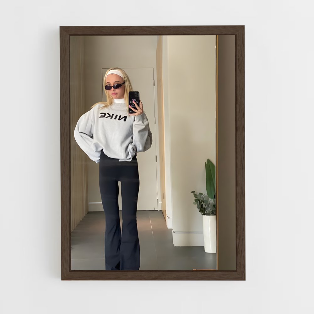 ap-emma chamberlain-7 cadre Bois foncé