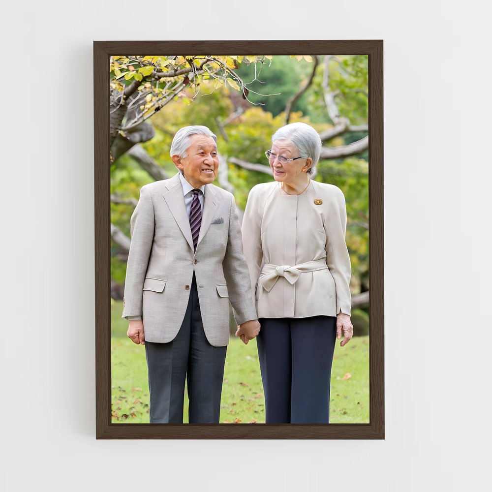 ap-emperor emeritus akihito-1 cadre Bois foncé