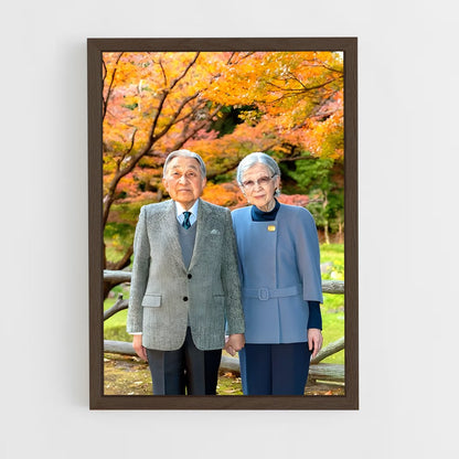 ap-empress emerita michiko-1 cadre Bois foncé