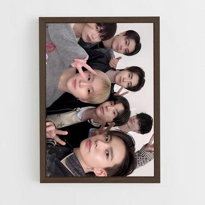 ap-enhypen-3 cadre Bois foncé