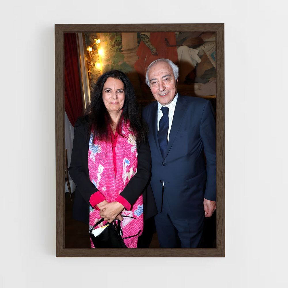 ap-francoise bettencourt meyers-2 cadre Bois foncé