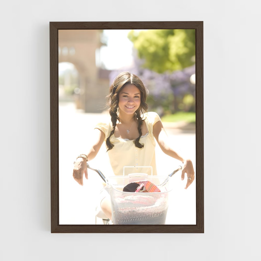 ap-gabriella montez-2 cadre Bois foncé