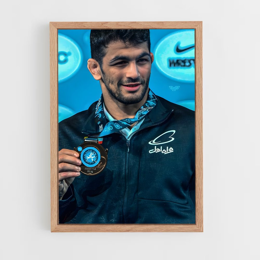 ap-hassan yazdani-1 cadre Bois clair