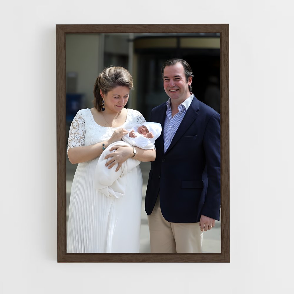 ap-hereditary grand duchess stephanie-5 cadre Bois foncé