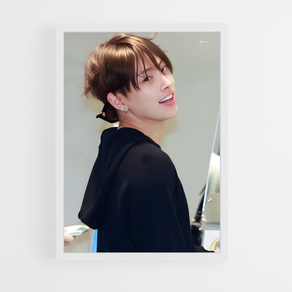 ap-hongjoong-1 cadre Blanc
