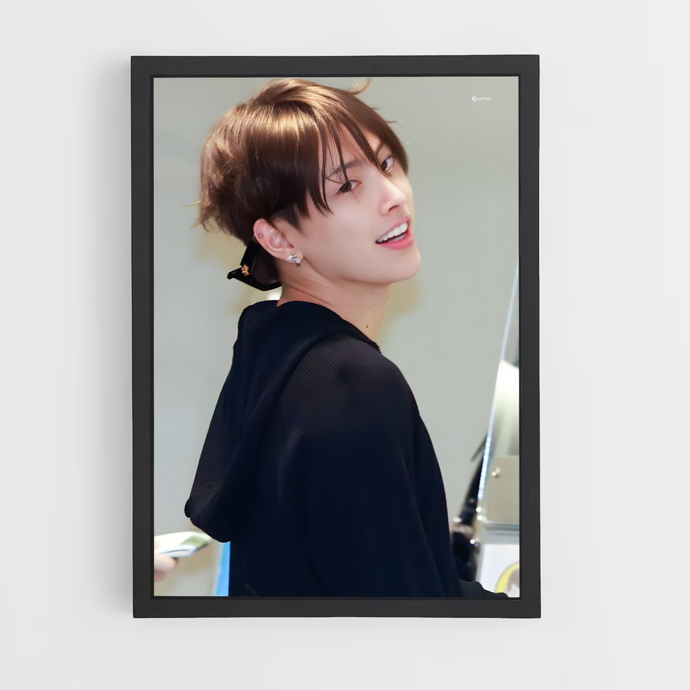 ap-hongjoong-1 cadre Noir