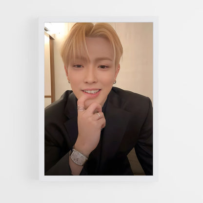 ap-hongjoong-3 cadre Blanc