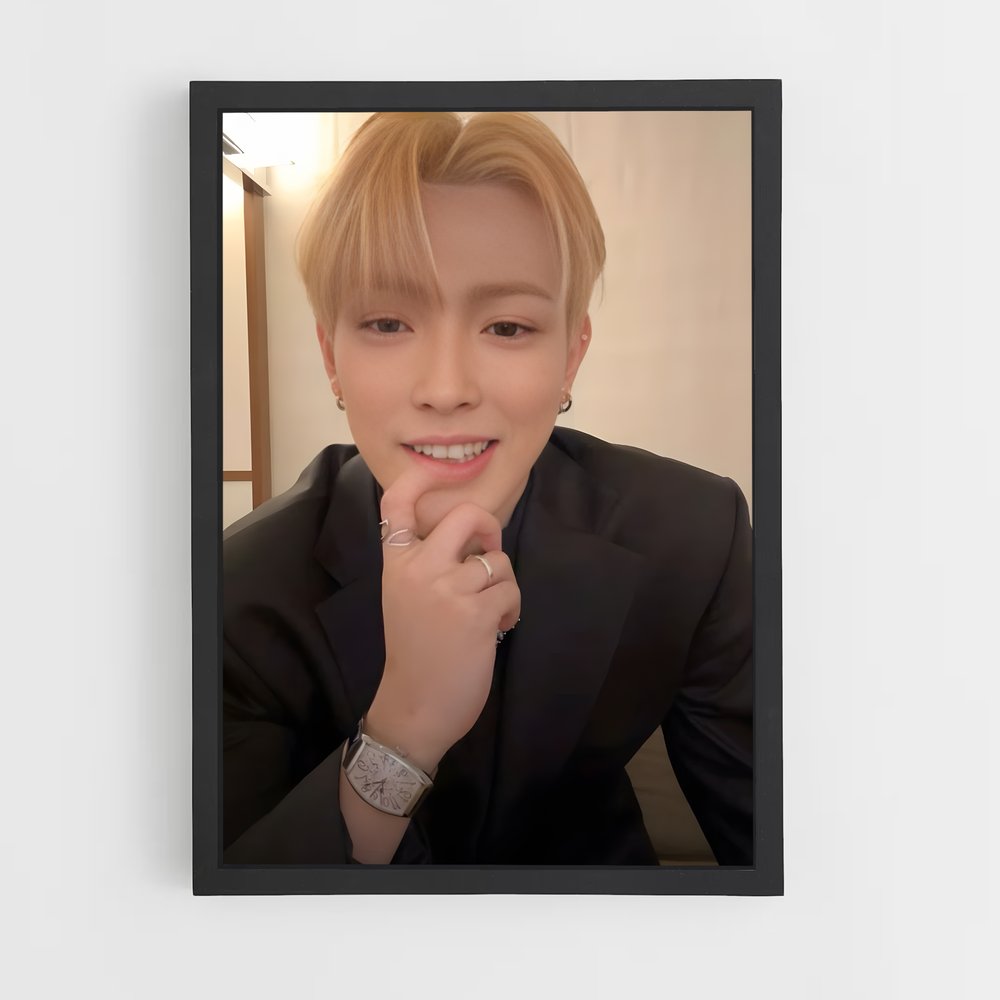 ap-hongjoong-3 cadre Noir