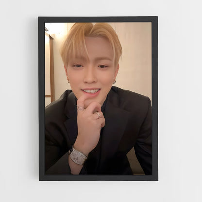 ap-hongjoong-3 cadre Noir