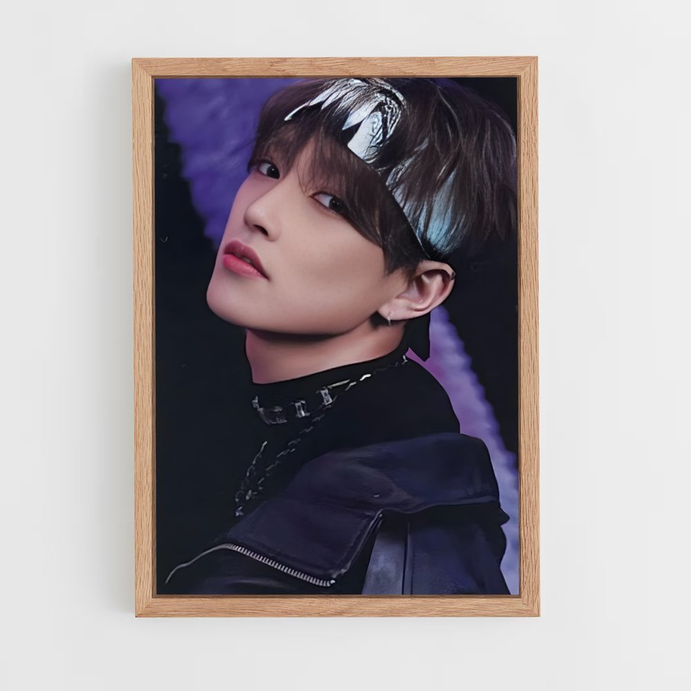 ap-hongjoong-9 cadre Bois clair